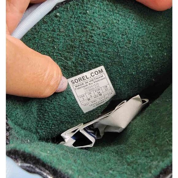Sorel X Disney Frozen II Snow Boots 3 - Picture 6 of 7